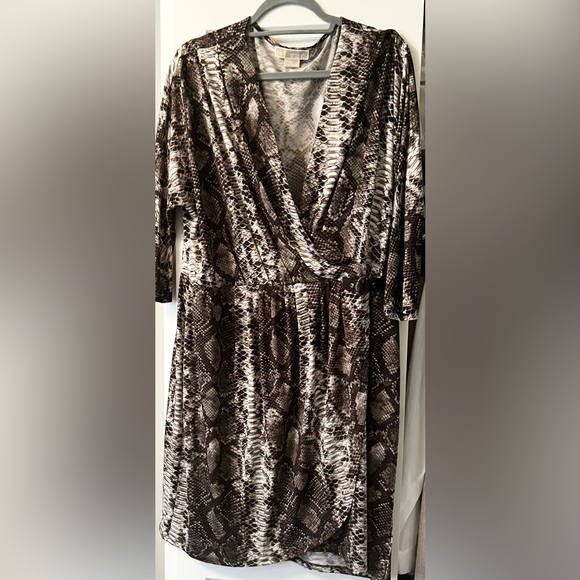 MICHAEL KORS WRAP DRESS SNAKE PRINT WITH SIDE BUCKLE - Picture 2 of 6